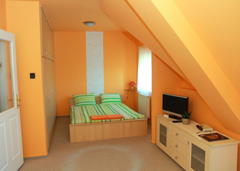 Bors Apartman Сегед Стая снимка